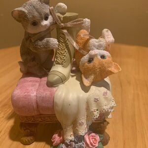 Ceramic Kitten Music Box By California Music Box Company
